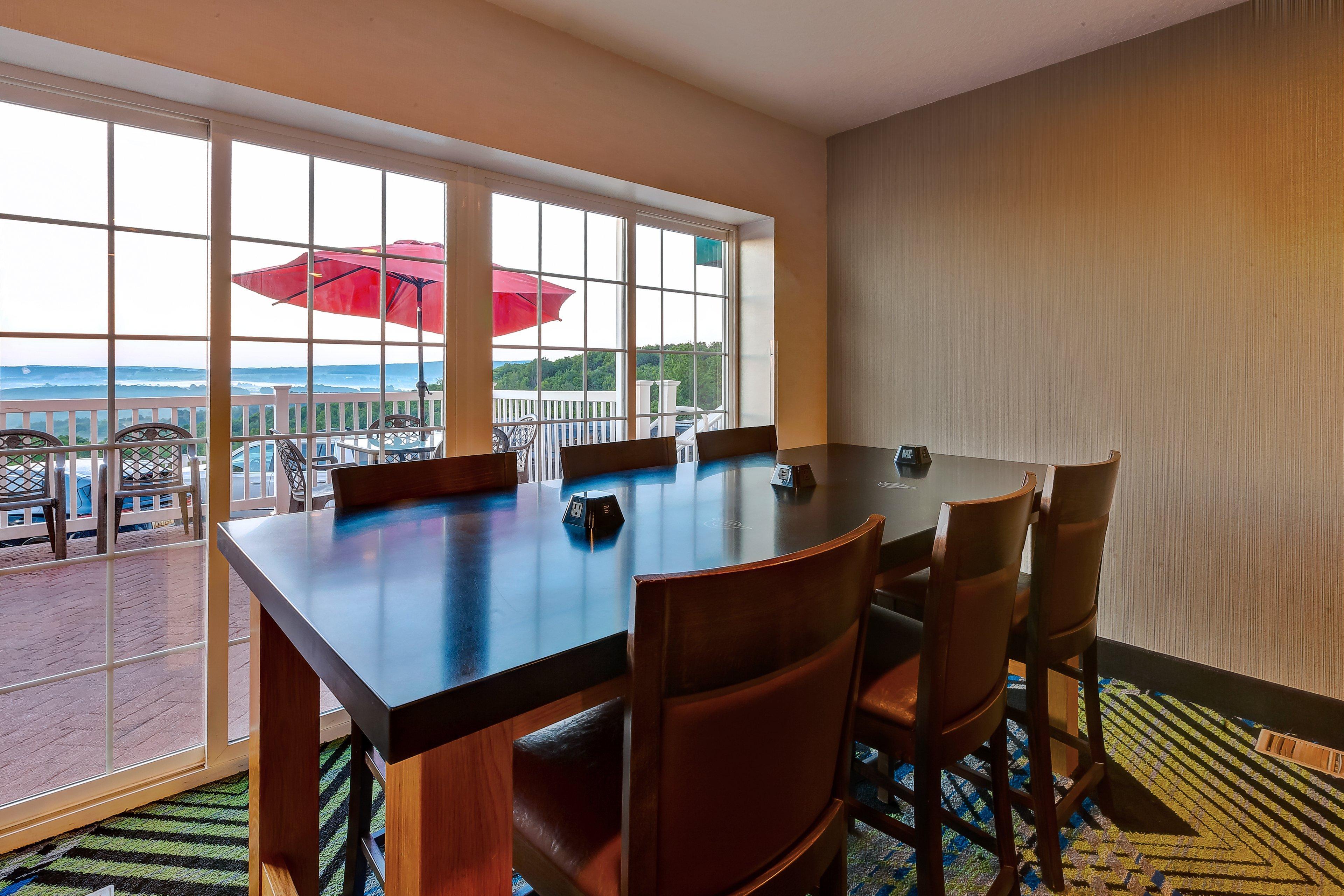 Holiday Inn Express Hotel & Suites Petoskey By Ihg Exterior foto