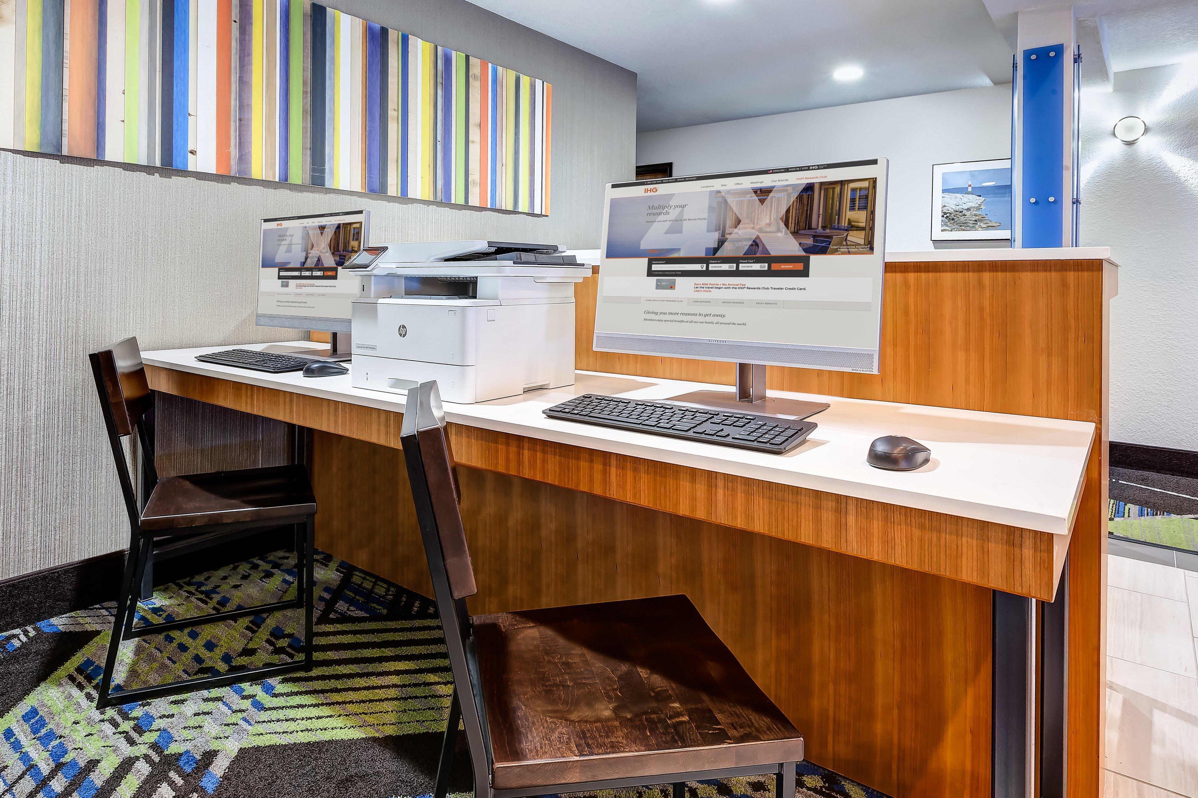 Holiday Inn Express Hotel & Suites Petoskey By Ihg Exterior foto